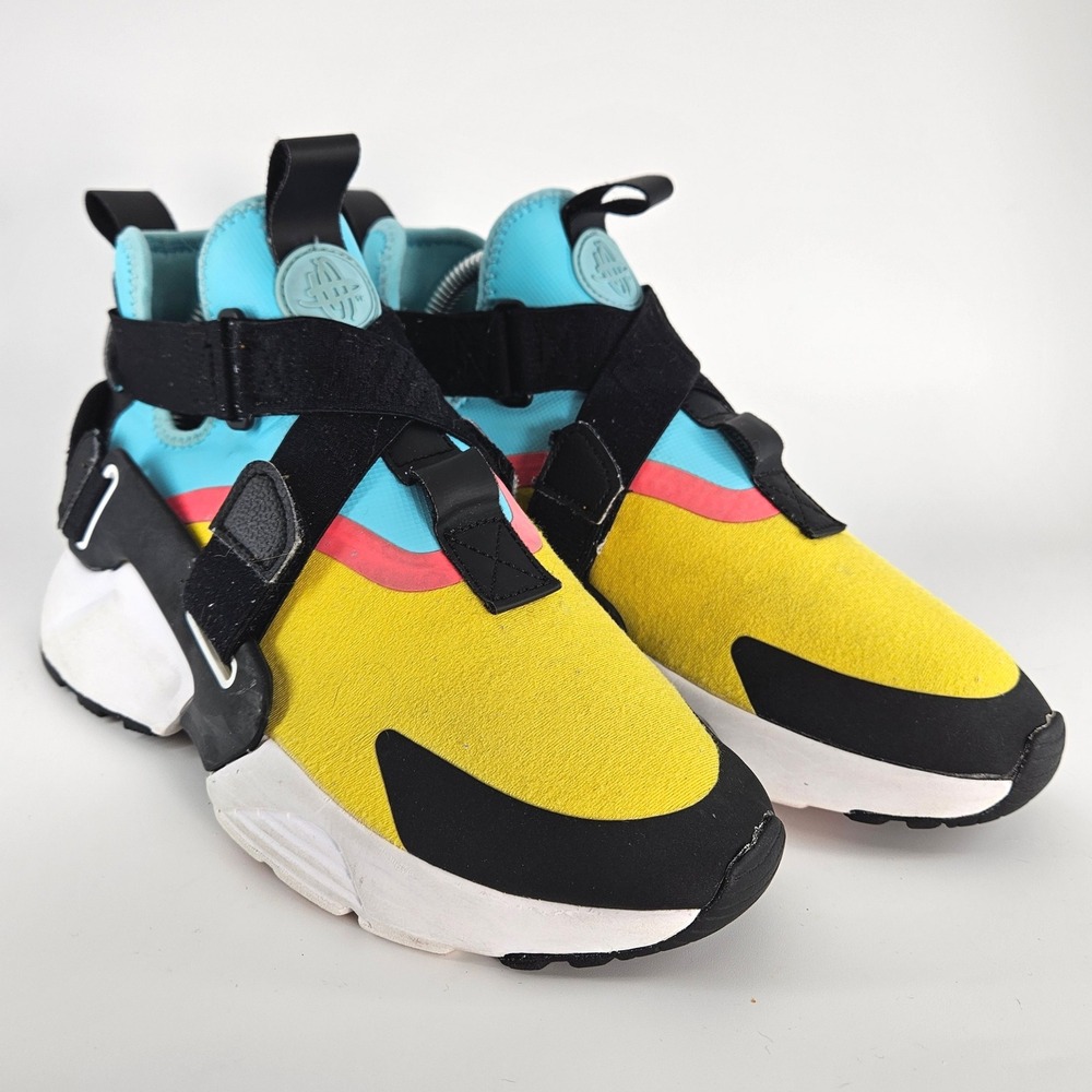 Women's‎ Nike Air Huarache Utility Premium Running Shoes Sneakers Vibrant Size 7
